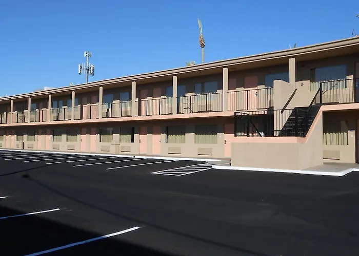 Rodeway North I-17 Hotel 2*