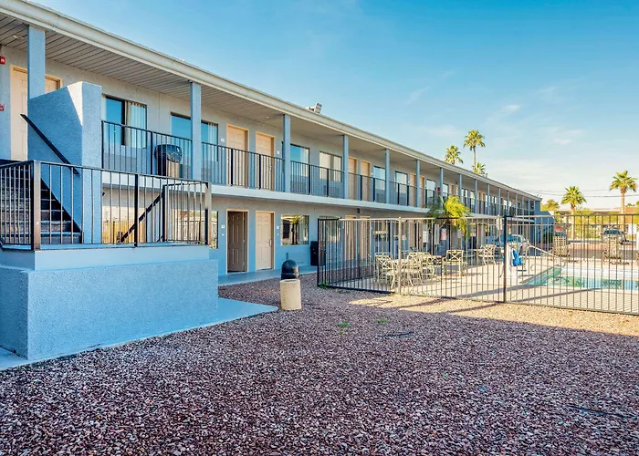 Rodeway North I-17 Hotel 2*
