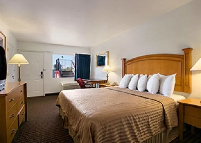 Hotel Rodeway North I-17 Phoenix