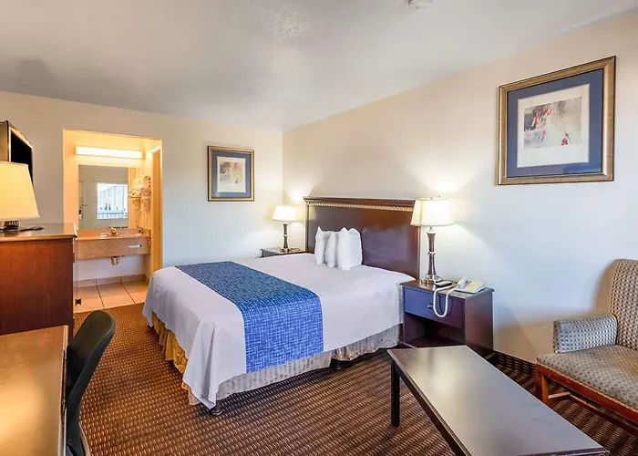 Hotel Rodeway North I-17 Phoenix